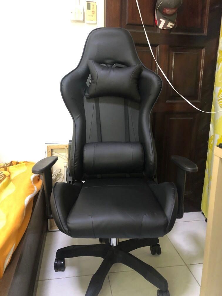 Simple gaming store chair