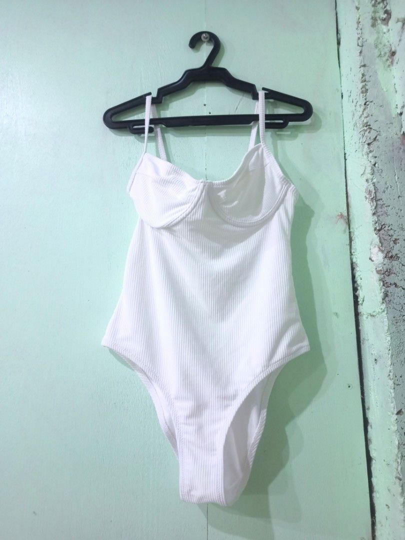 Glassons white one piece / swimwear, Women's Fashion, Swimwear, Bikinis