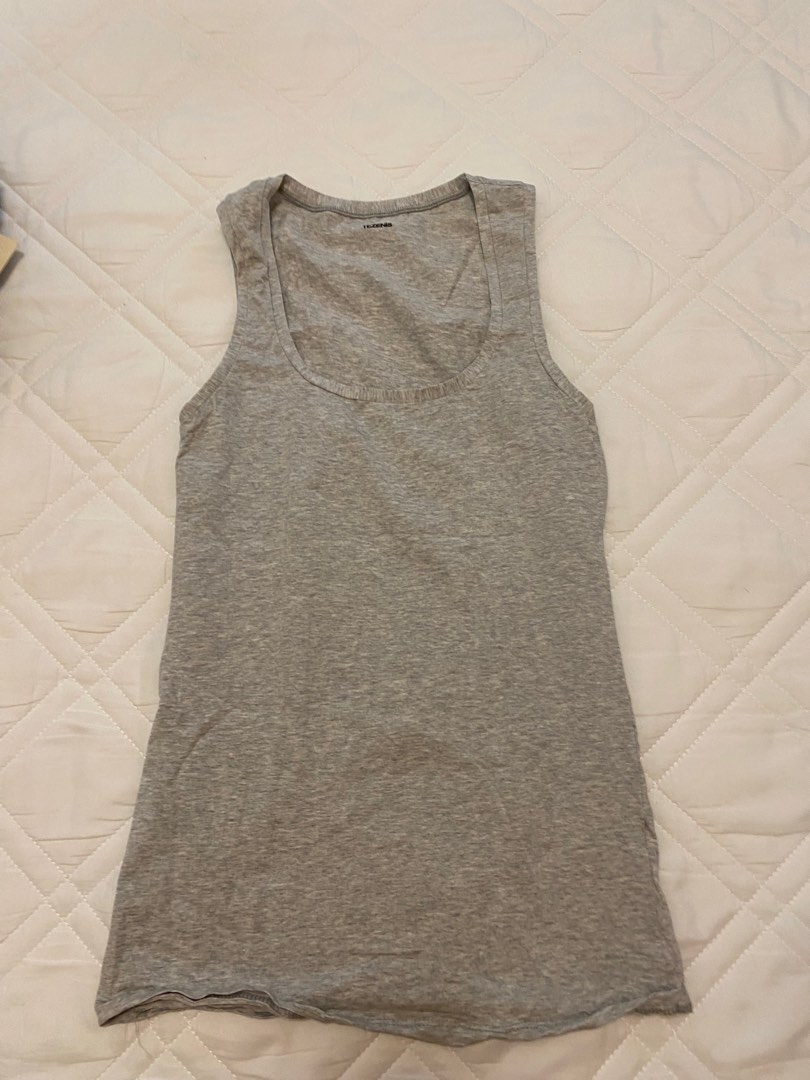 Grey Top, Women's Fashion, Tops, Sleeveless on Carousell