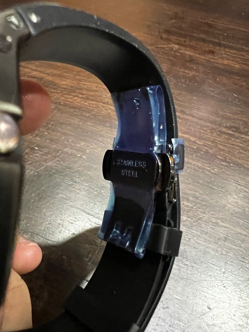 G shock clearance fitbit