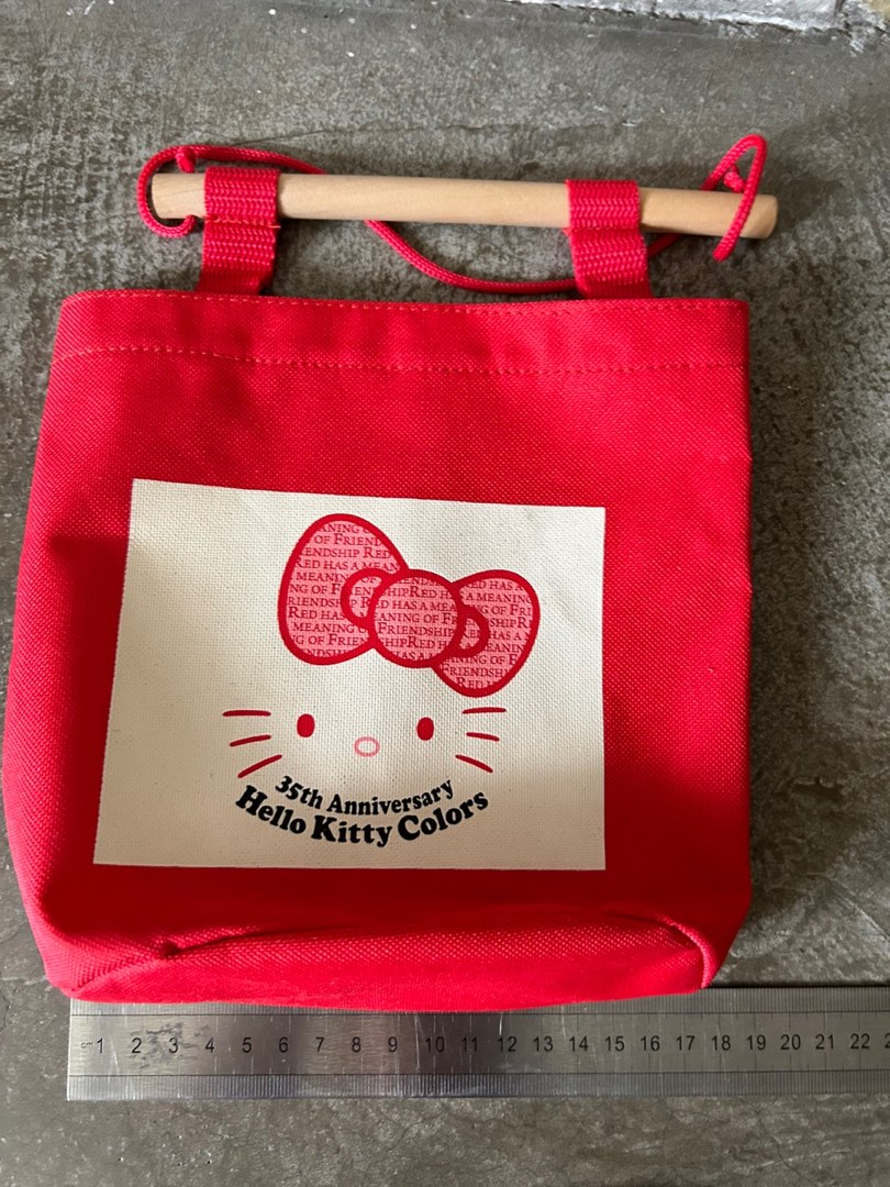 Hello kitty hanging storage (envelope / remote control holder