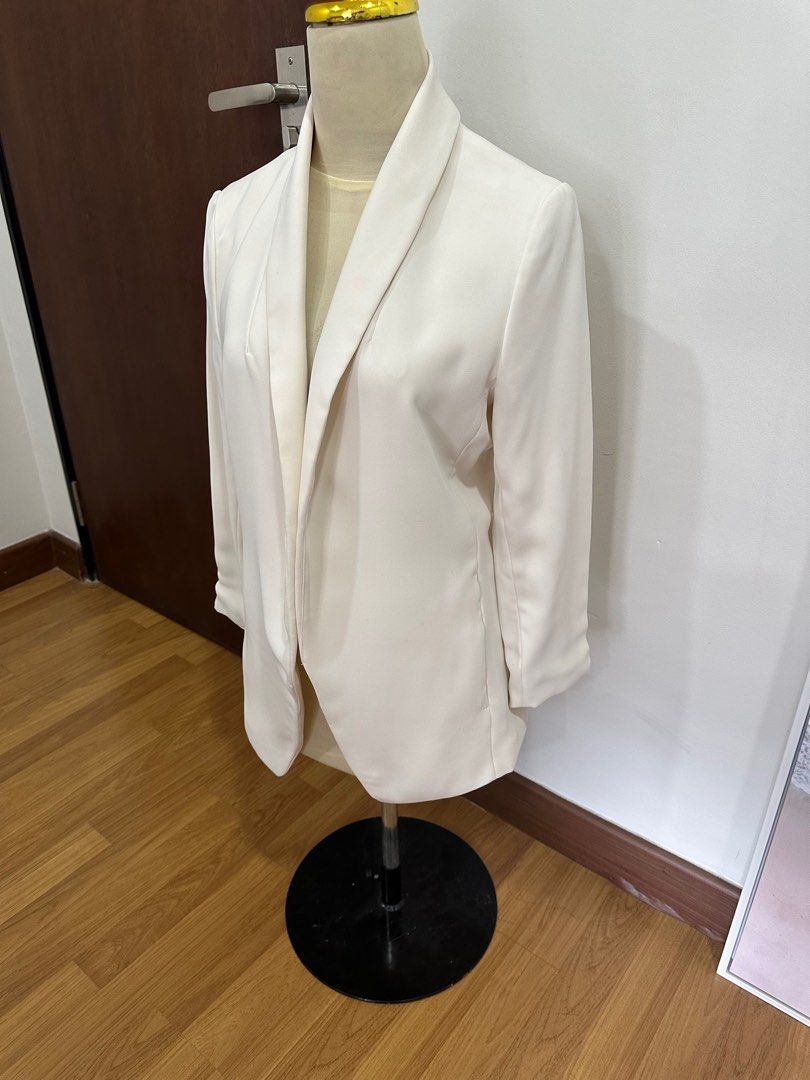 H&m sales cream blazer