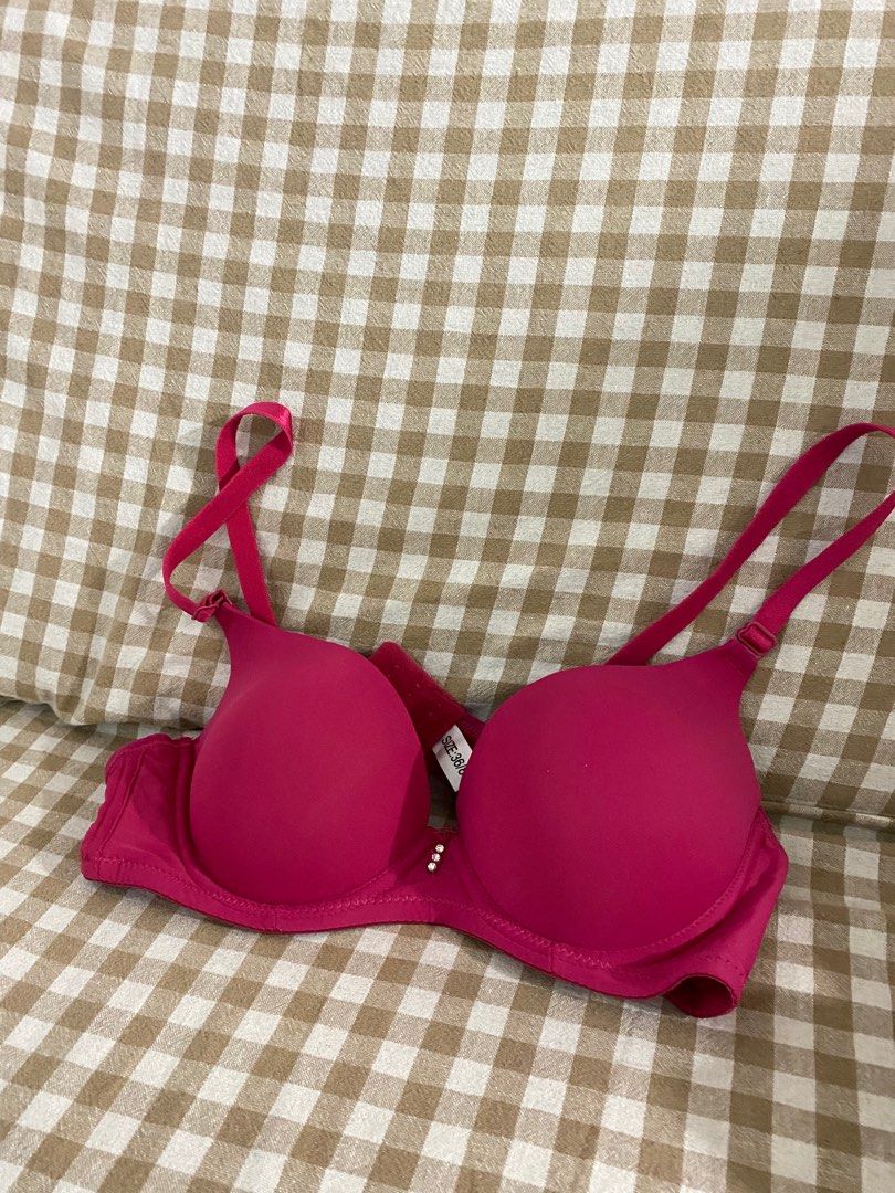 Bra size 36/80 macam baru, Women's Fashion, New Undergarments & Loungewear  on Carousell