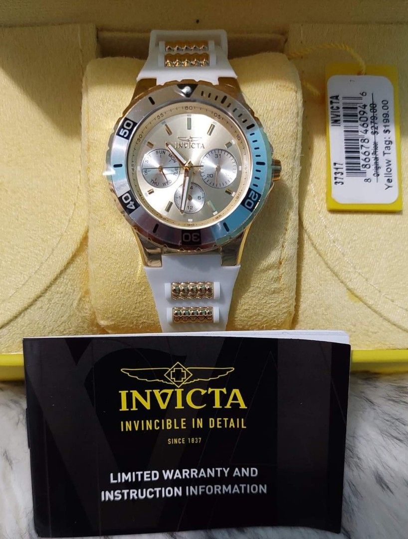 Invicta on sale aviator tritnite