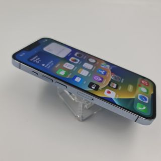 iPhone 13 Series Collection item 2