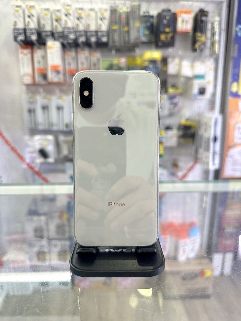 IPhone XS 256GB | Silver | Battery 84% With Shop Warranty