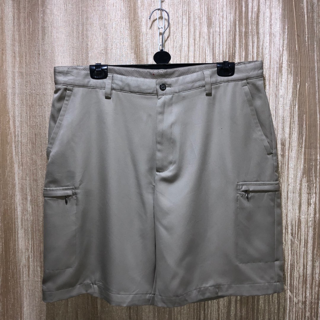 Izod golf shorts with zipper sale pockets