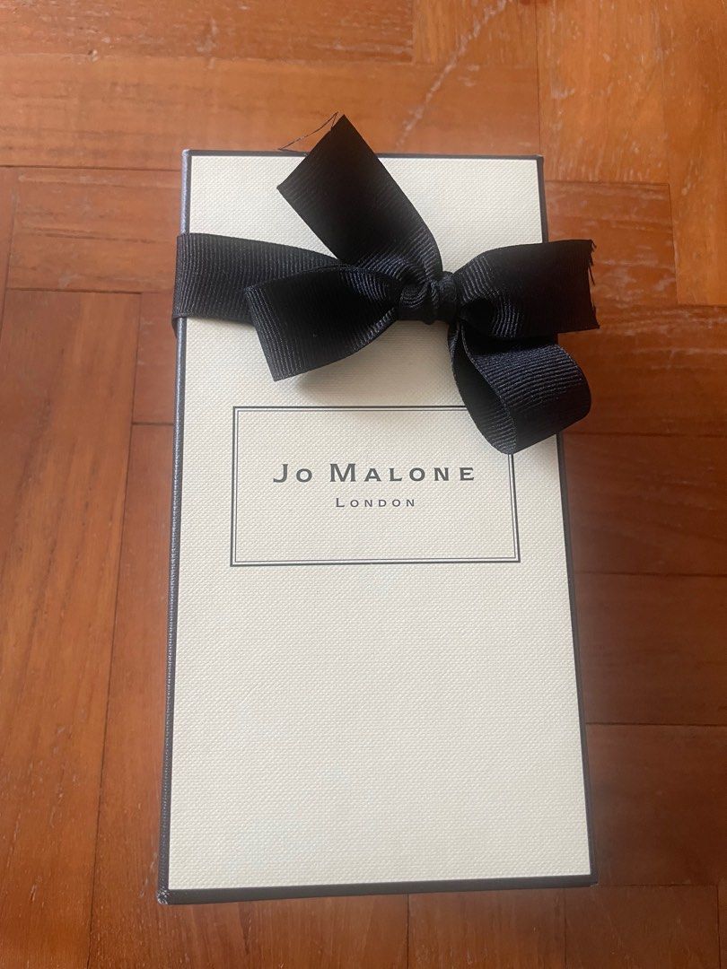 Jo Malone London Nectarine Blossom & Honey body and hand lotion