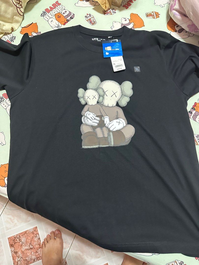 Kaws X uniqlo (Category: Activewear) located in Quezon City. Submitted by jaypeealba (Listing ID 1254310157, Image 1). Description: Size XL september 08 release Rfs: nadoble bili.