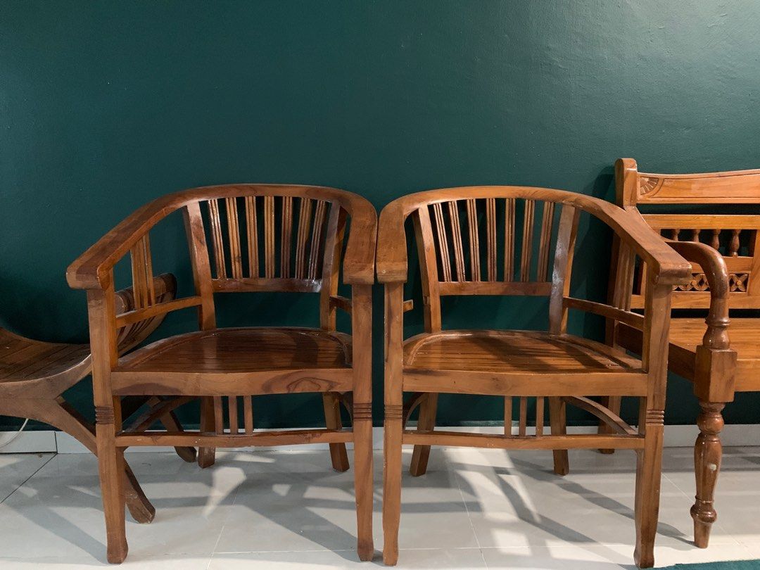 Kerusi kayu shop second hand