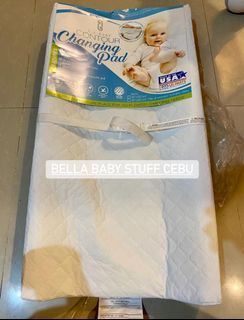 L.A. BABY Contour Changing Pad