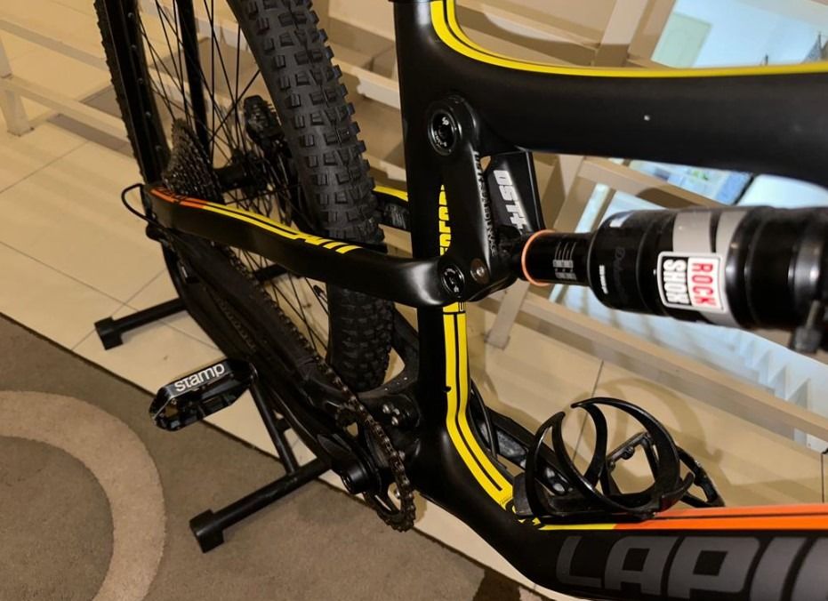 Lapierre Zesty AM527 AM Full Suspension Carbon MTB Sports