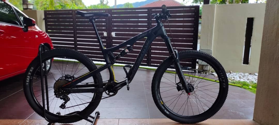Lapierre Zesty AM527 AM Full Suspension Carbon MTB Sports