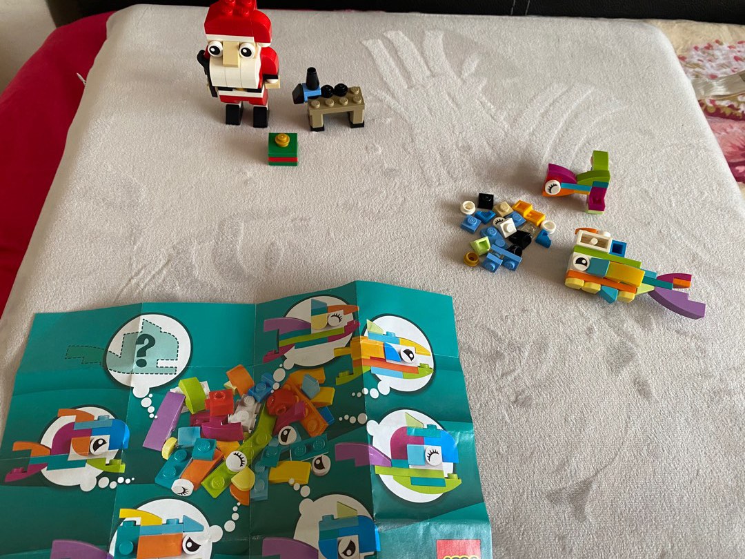 Lego classic fish top