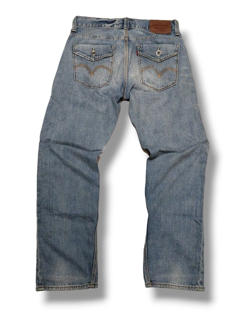SALE Levi s 514 Men s Fashion Bottoms Jeans on Carousell