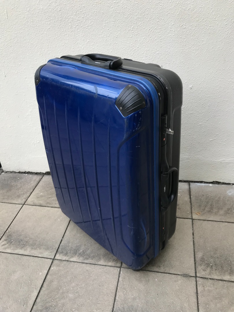 Lojel Japan 31 inches hard case luggage with TSA lock and 1 key. In good condition., Hobbies