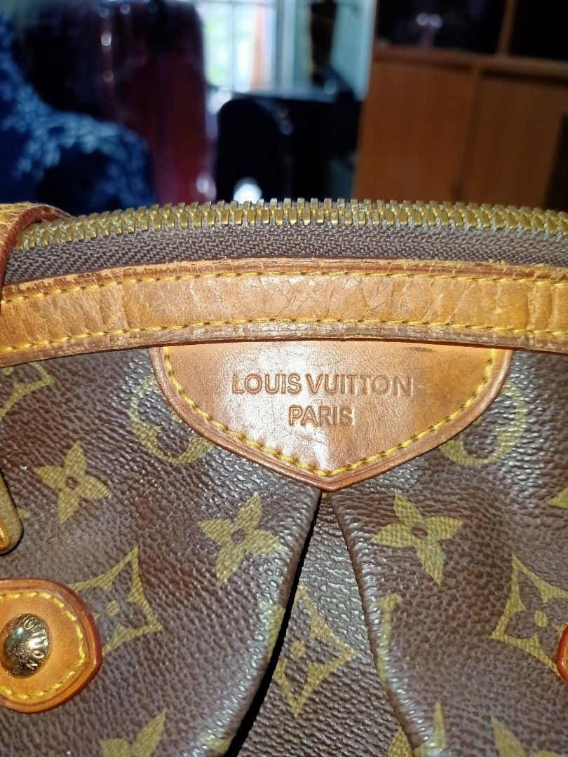 Louis Vuitton Monogram Tivoli GM (Category: Luxury Bags & Wallets) located in Talisay. Submitted by jades_closet.cebu (Listing ID 1254322611, Image 2). Description: This bag is well loved and has been with my mother for a long time. It has some parts that needs to be repaired, specifically the handles, but that's pretty much normal considering the fact that she's been using the bag. Also, you can actually use a twilly to cover the handles and nob