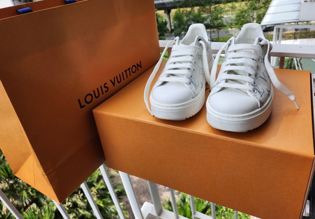 Louis Vuitton Time Out Monogram-embossed Leather Low-top Trainers
