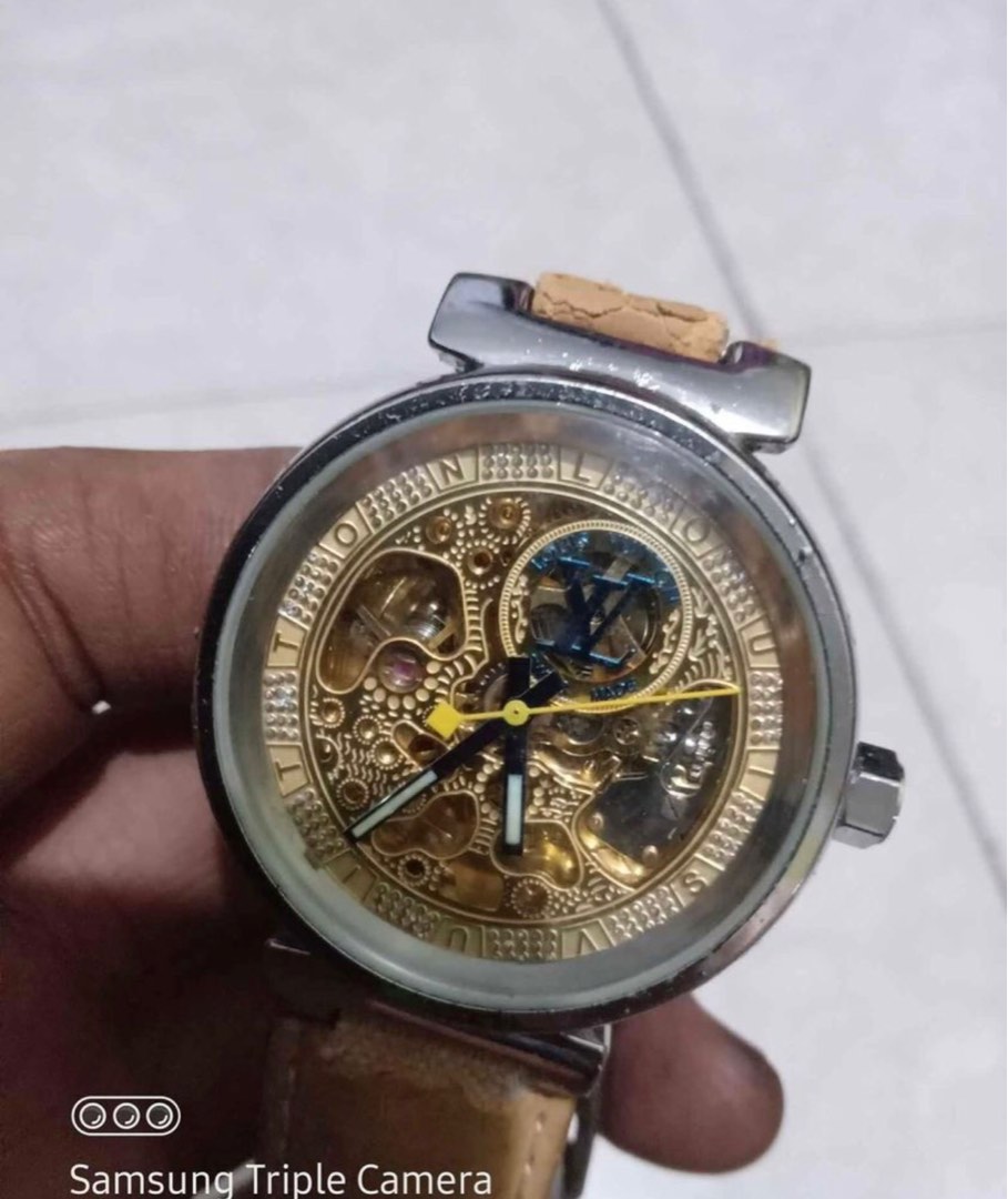 Louis vuitton 7347 3atm watch shop