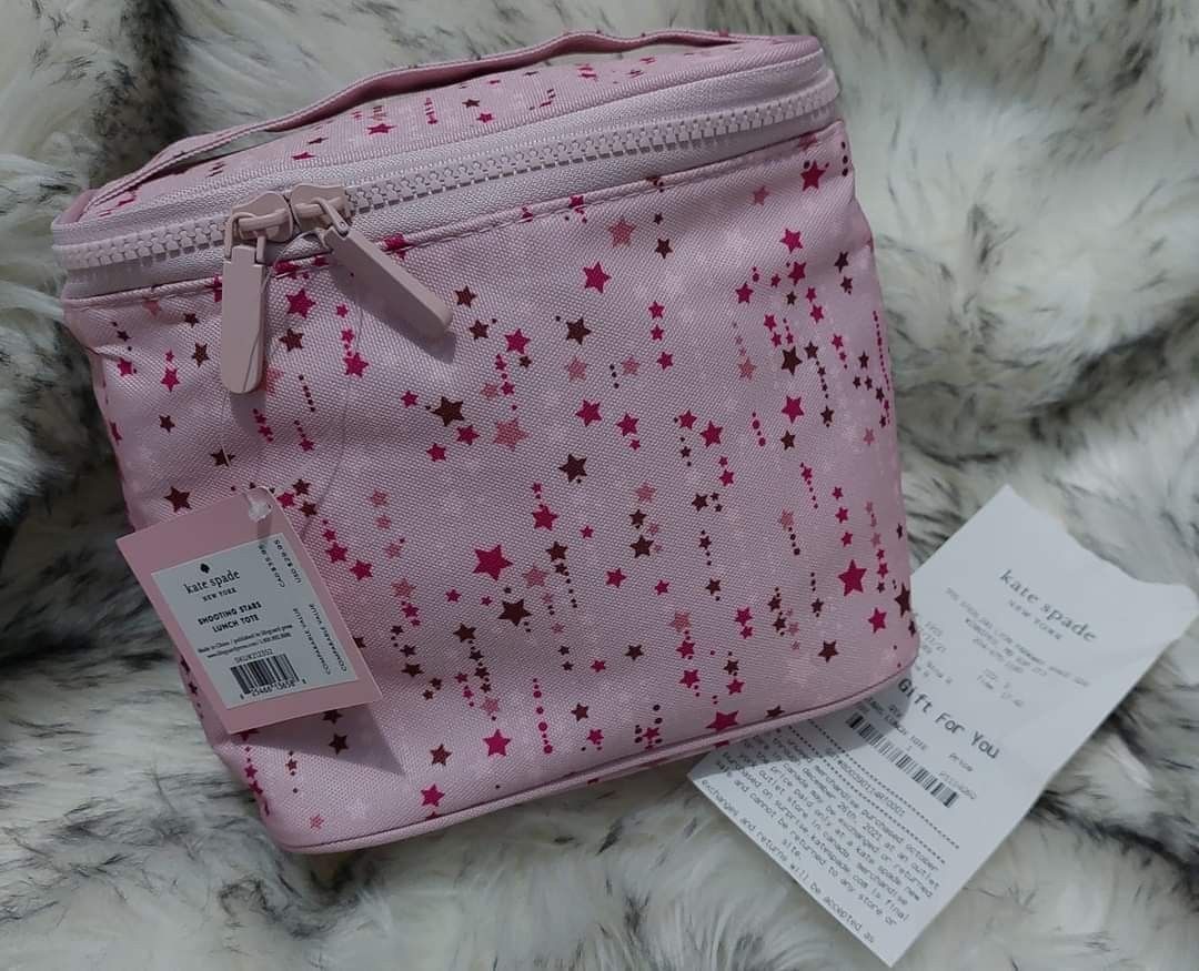 Lunch bag (Category: Luxury Bags & Wallets) located in Cainta. Submitted by carou12431 (Listing ID 1254411878, Image 2). Description: Authentic Kate Spade Shooting Star Lunch Bag 📍P1,800.00 only 💸 Payment via Gcash 🛵 Delivery via Lalamove or Grab 🛻 Pick up allowed subject to available sched Disclaimer: we are not affiliated with any brands posted on this account. Copyright and trademarks are solely of the brand owners..