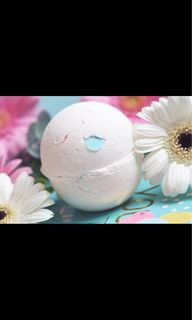 (Category: ) located in . Submitted by hippietextiles (Listing ID 1254286904, Image 1). Description: .