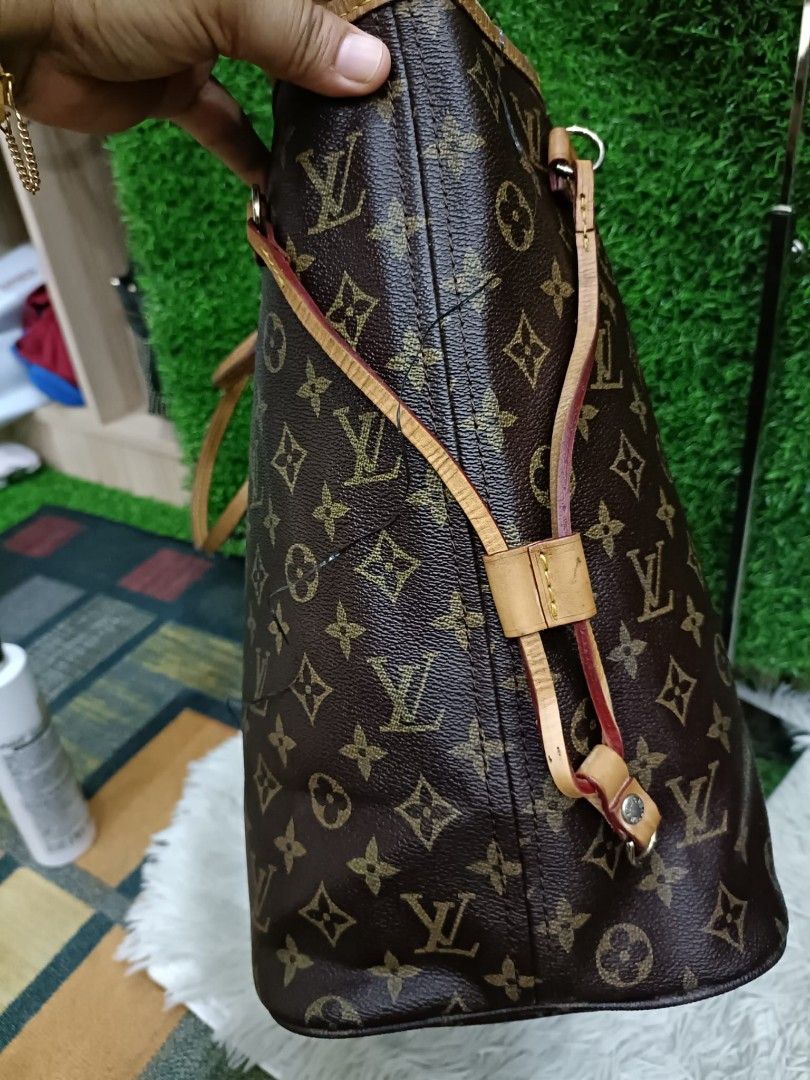 Louis Vuitton Monogram Neverfull GM Tote with Cerise Red Interior