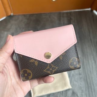 LV ZOE M62933 三折扣式短夾