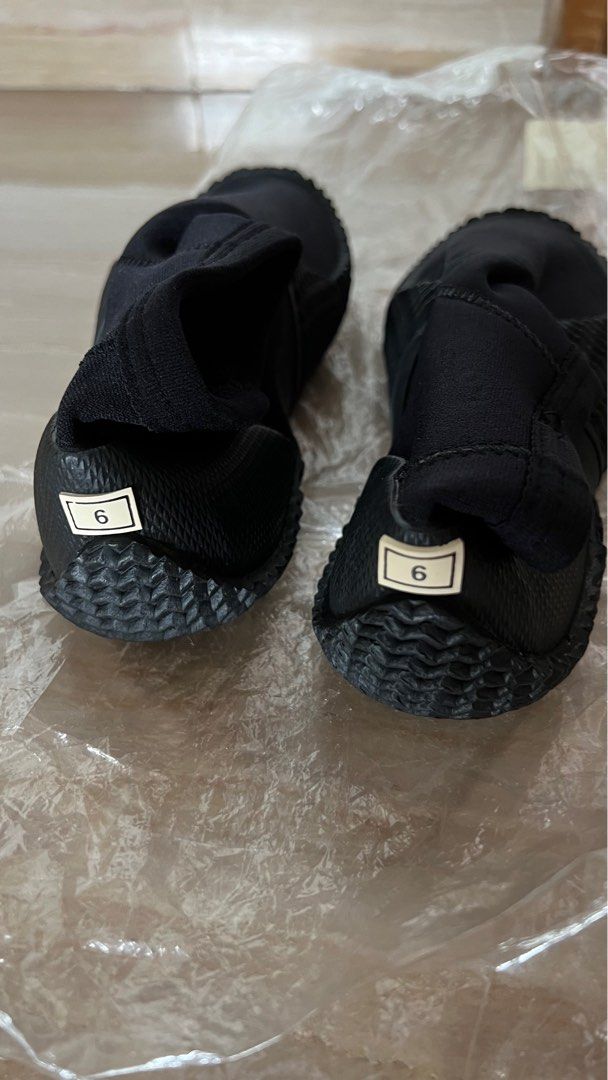 Mares Equator 2mm Dive Boots, Sports Equipment, Other Sports Equipment