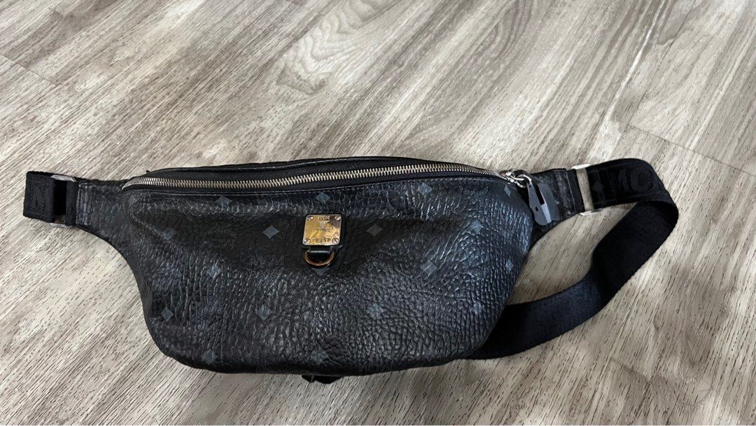Mcm fanny pack black on sale