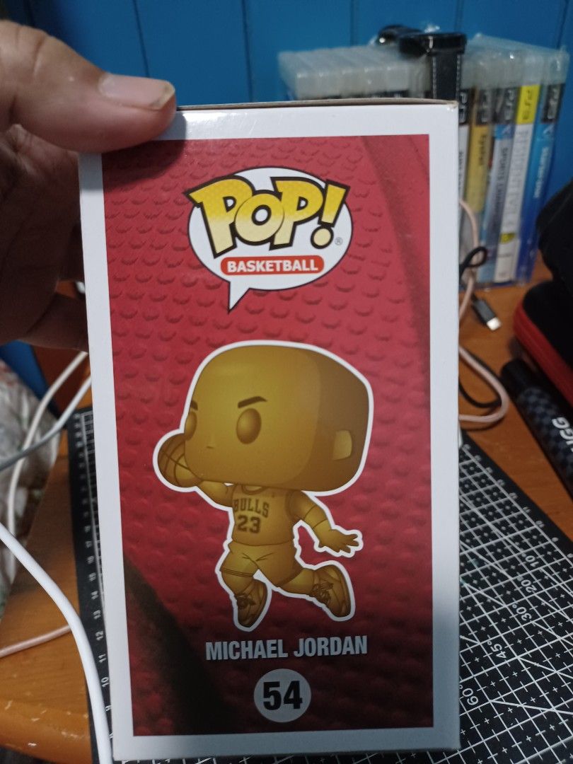 Pop michael jordan bronze online