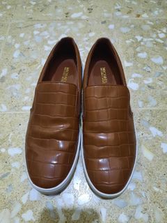 (Kategori: ) berada di . Dikirim oleh rdclothes (ID iklan 1254371516, Gambar 1). Deskripsi: .