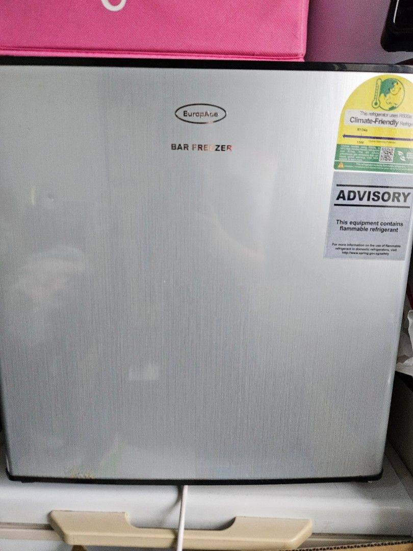 Mini freezer for breastmilk, TV & Home Appliances, Kitchen Appliances