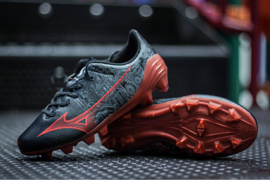 Mizuno deals tokyo orange