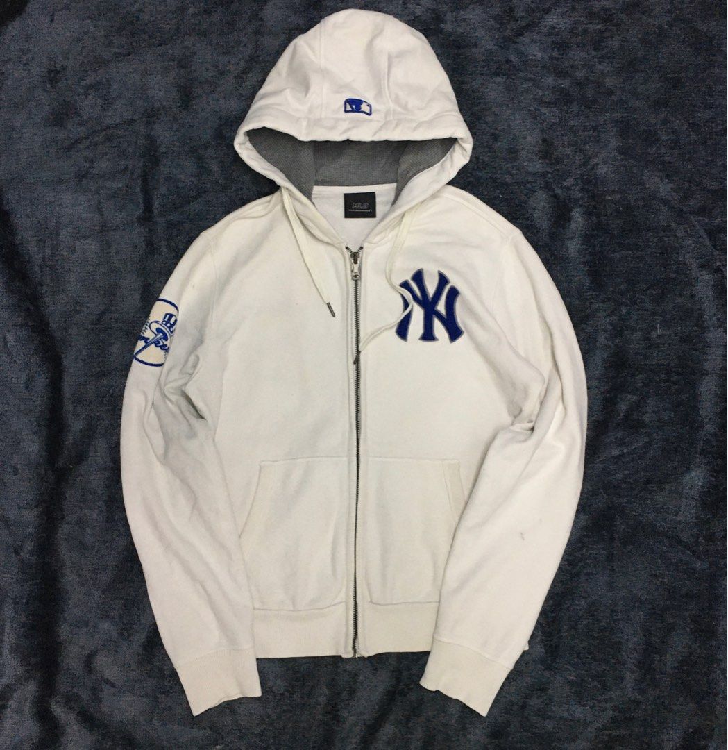 MLB windbreaker, Men's Fashion, Coats, Jackets and Outerwear on Carousell