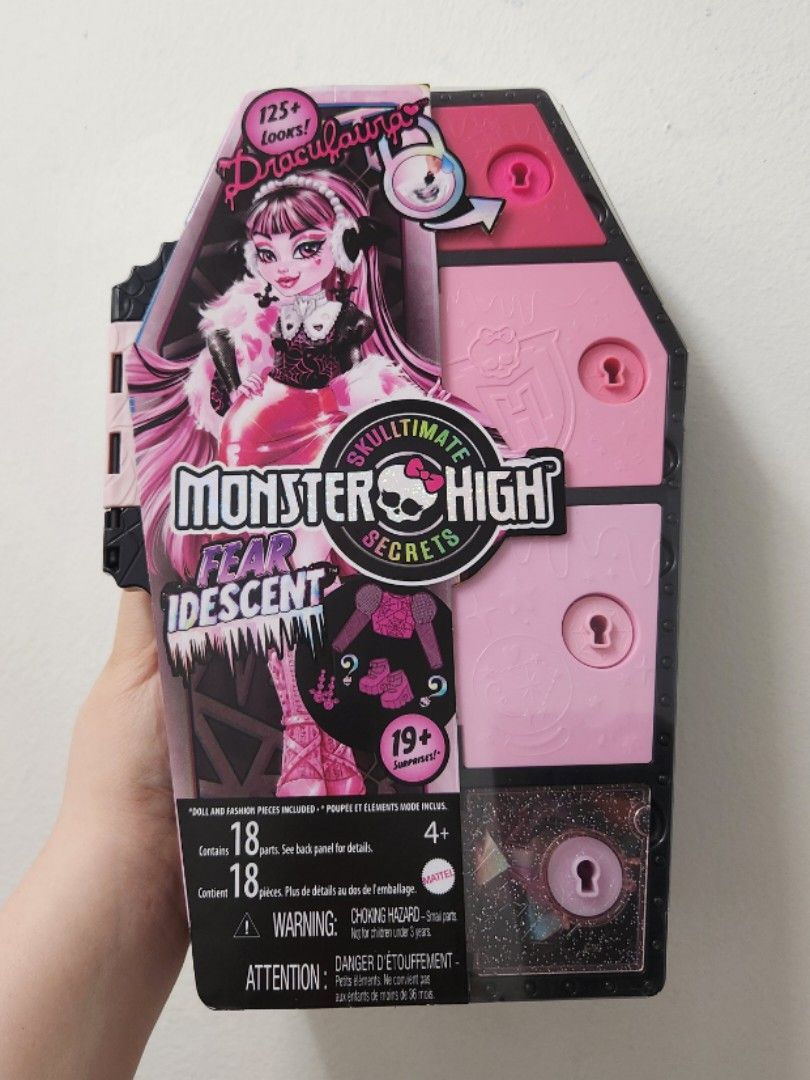 Monster High Skulltimate Secrets Fearidescent Draculaura Doll