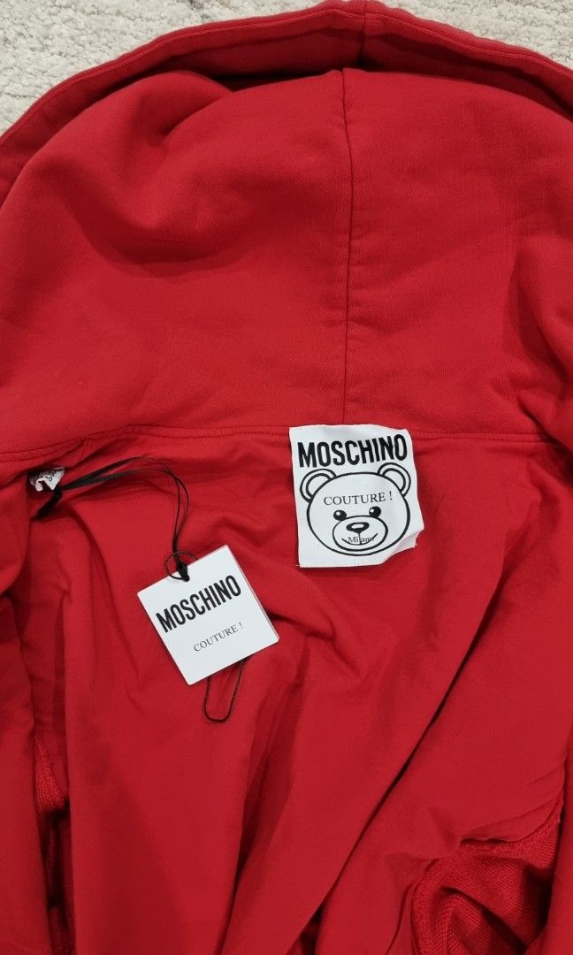 Red best sale moschino hoodie