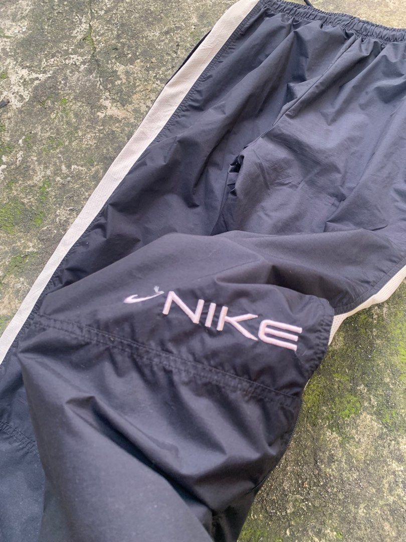 NIKE NYLON PANTS, Men's Fashion, Bottoms, Joggers on Carousell