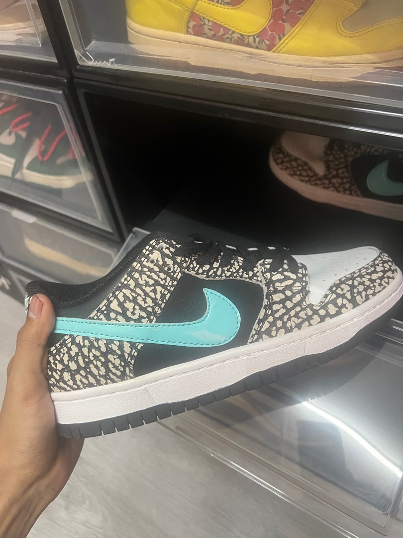 atmos dunks stockx