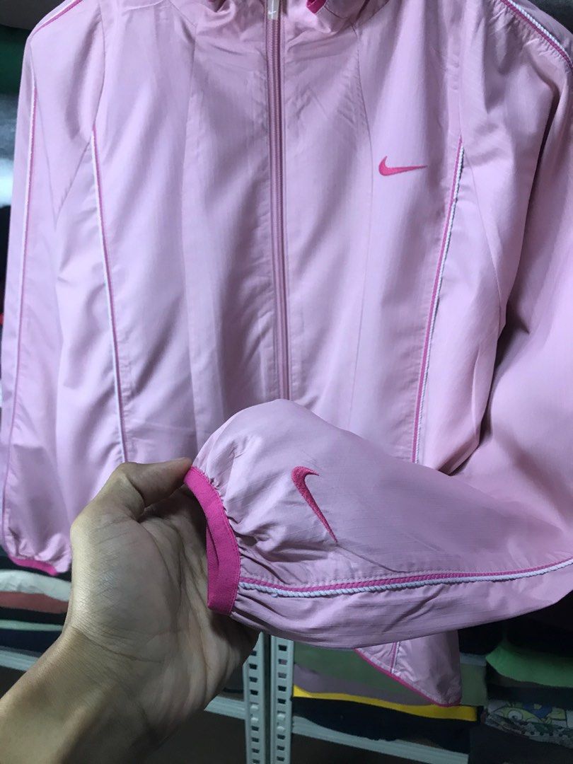 NIKE WINDBREAKER Women s Fashion Coats Jackets and Outerwear on