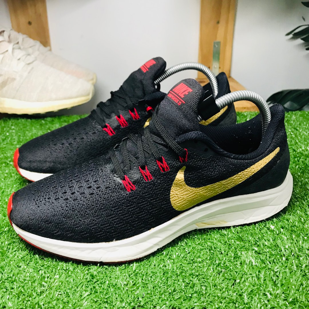 Nike pegasus 35 black hot sale gold