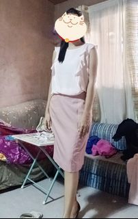 Nude light pink office skirt