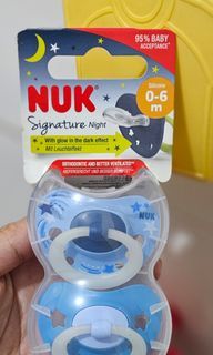 NUK SIGNATURE SOOTHER 
0-6 mos