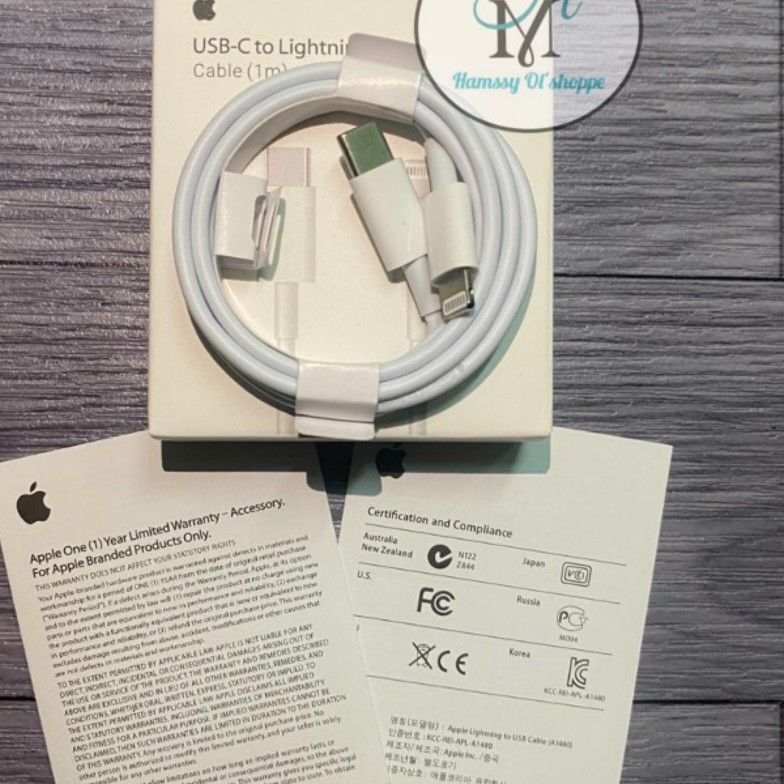 Original Switch iPhone Cable, Mobile Phones & Gadgets, Mobile & Gadget  Accessories, Chargers & Cables on Carousell