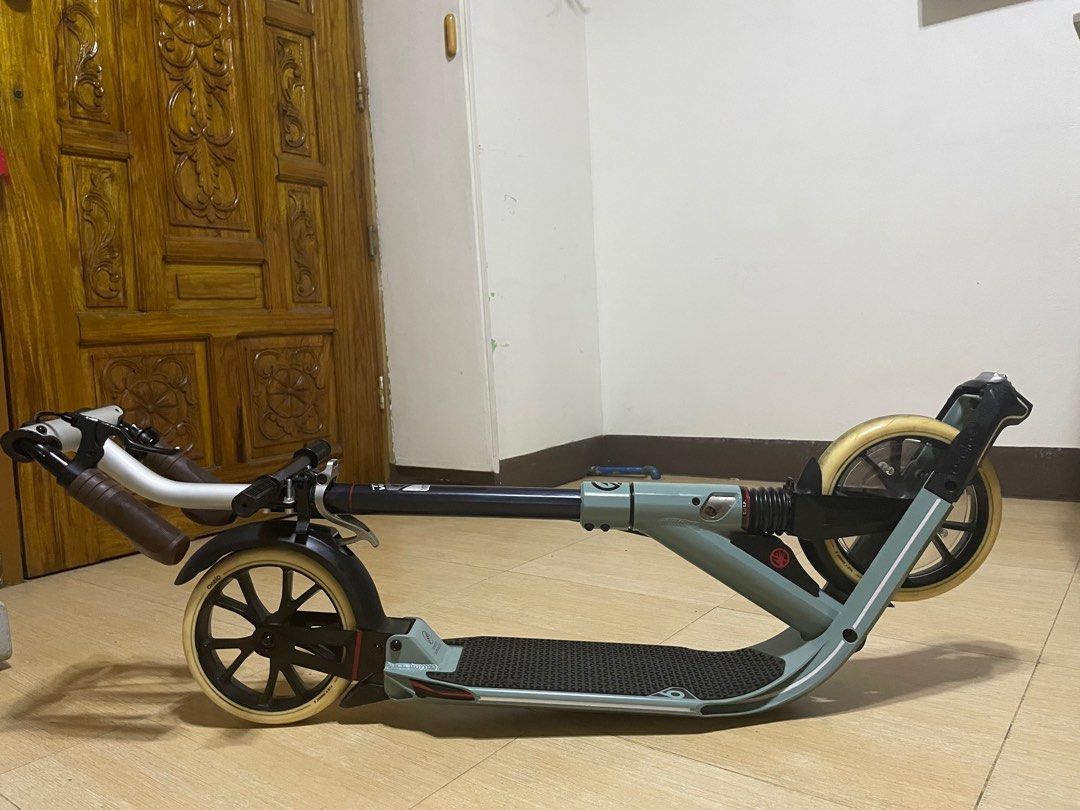 Oxelo Town 9EF Scooter [EasyFold] For Sale, Sports Equipment, Sports ...