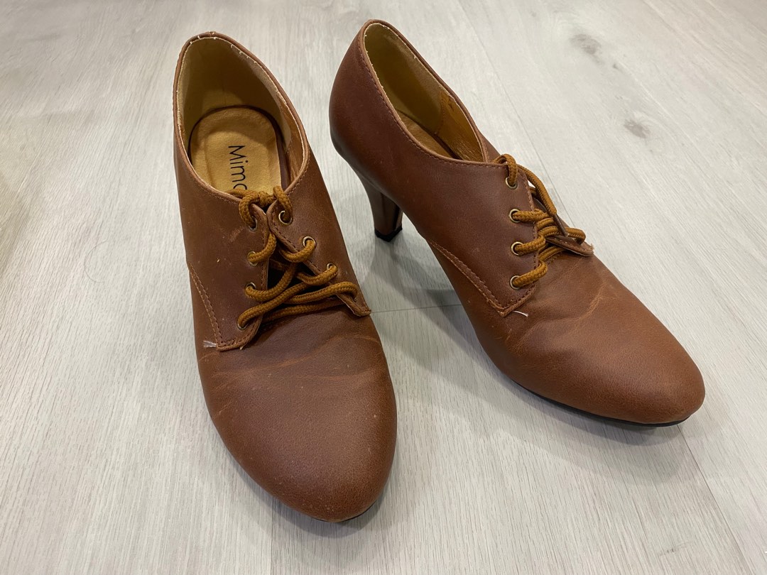 Oxford heels brown top