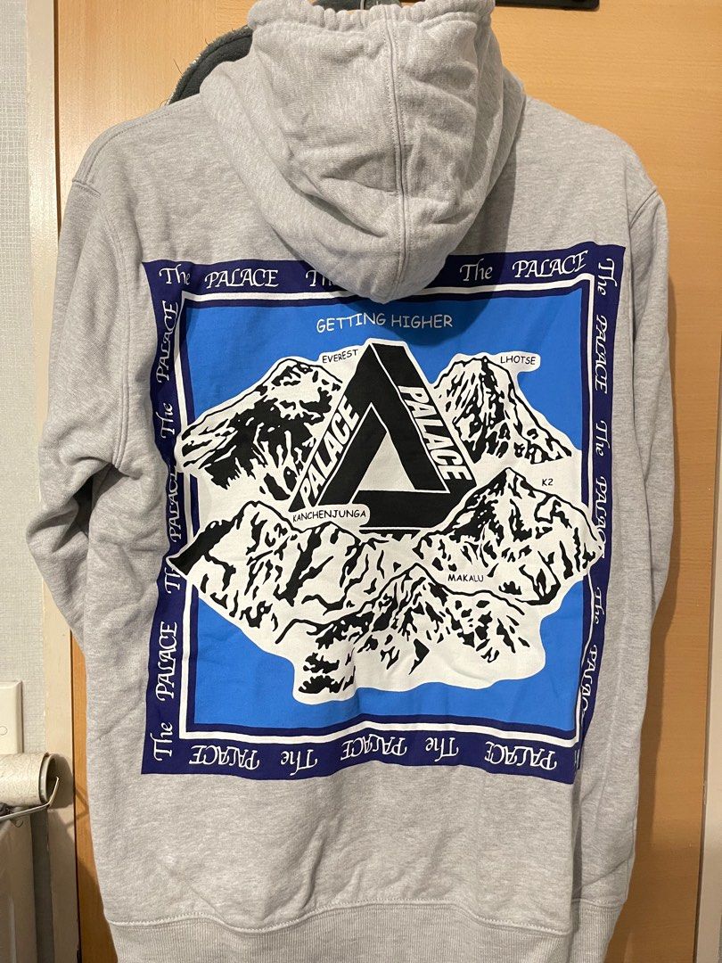 Palace getting higher hoodie Size s