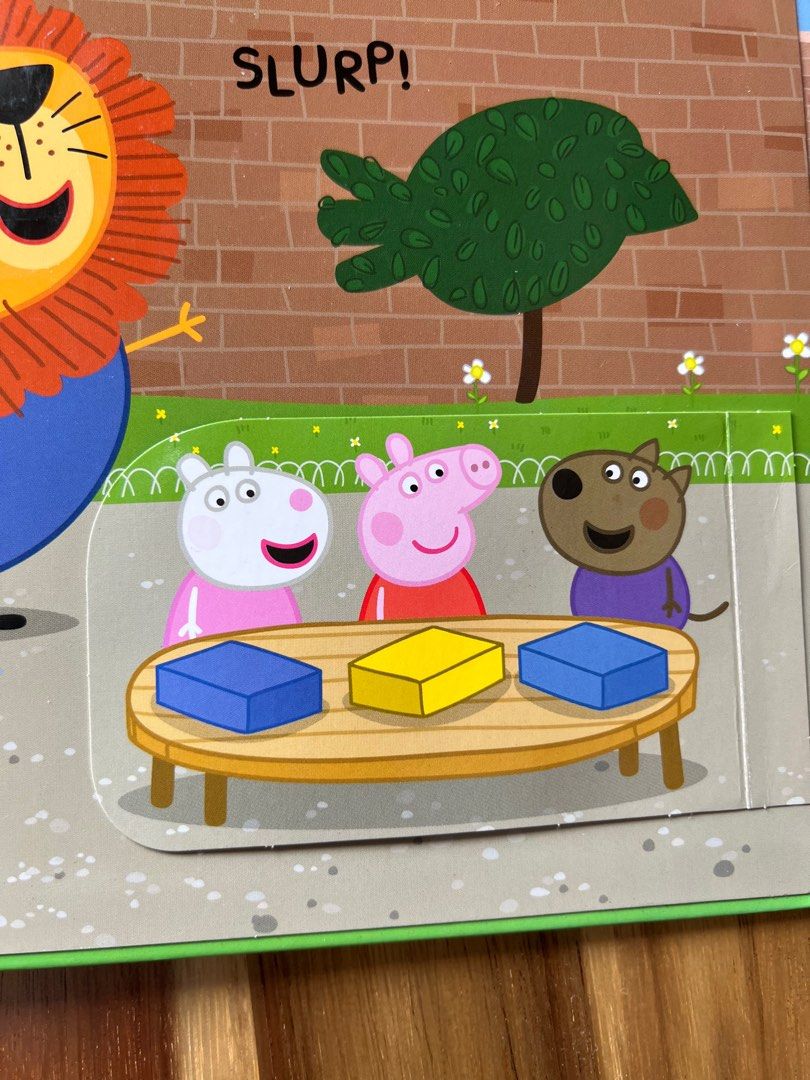Peppa Pig At The Zoo a lift-the-flap book, Hobbies & Toys, Books