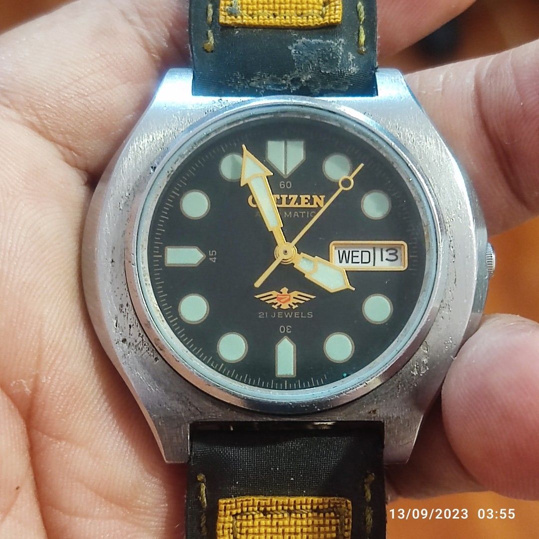 Rare vintage citizen automatic (Category: Men's Watches) located in General Trias. Submitted by elcombo (Listing ID 1254439307, Image 1). Description: Original 21 jewels 39mm good working condition.