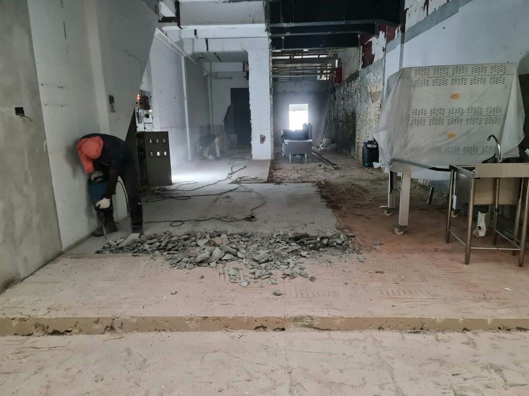 BTO Renovation/Hdb Renovation / Reinstatement / Hacking / Tiling / Drywall partition / Plastering / Vinyl Flooring / False ceiling / Painting  - Tel 9008 839862853070200451113