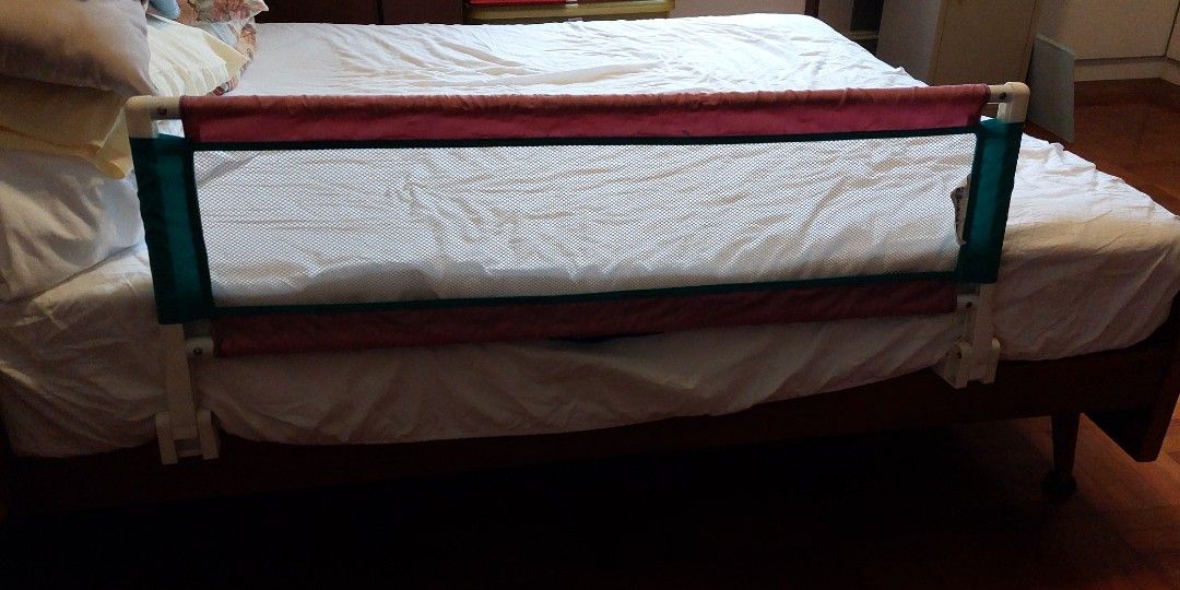 Safety 1st Bed rail, Babies & Kids, Baby Nursery & Kids Furniture, Bed
